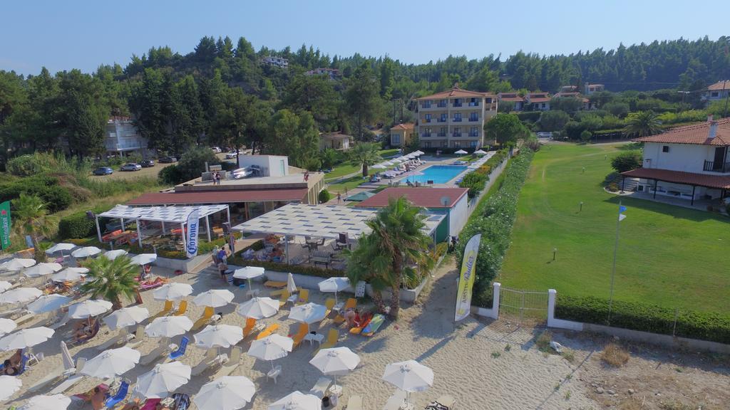 Hotel Azur كريوبيجي المظهر الخارجي الصورة