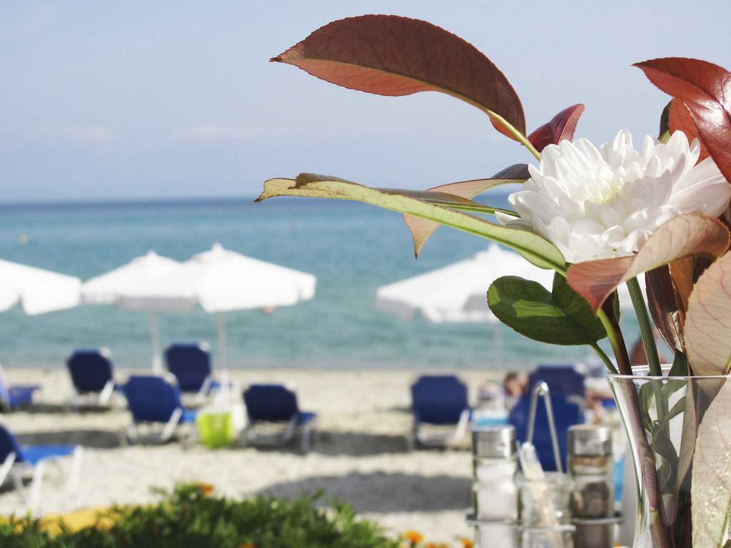 Hotel Azur كريوبيجي المظهر الخارجي الصورة