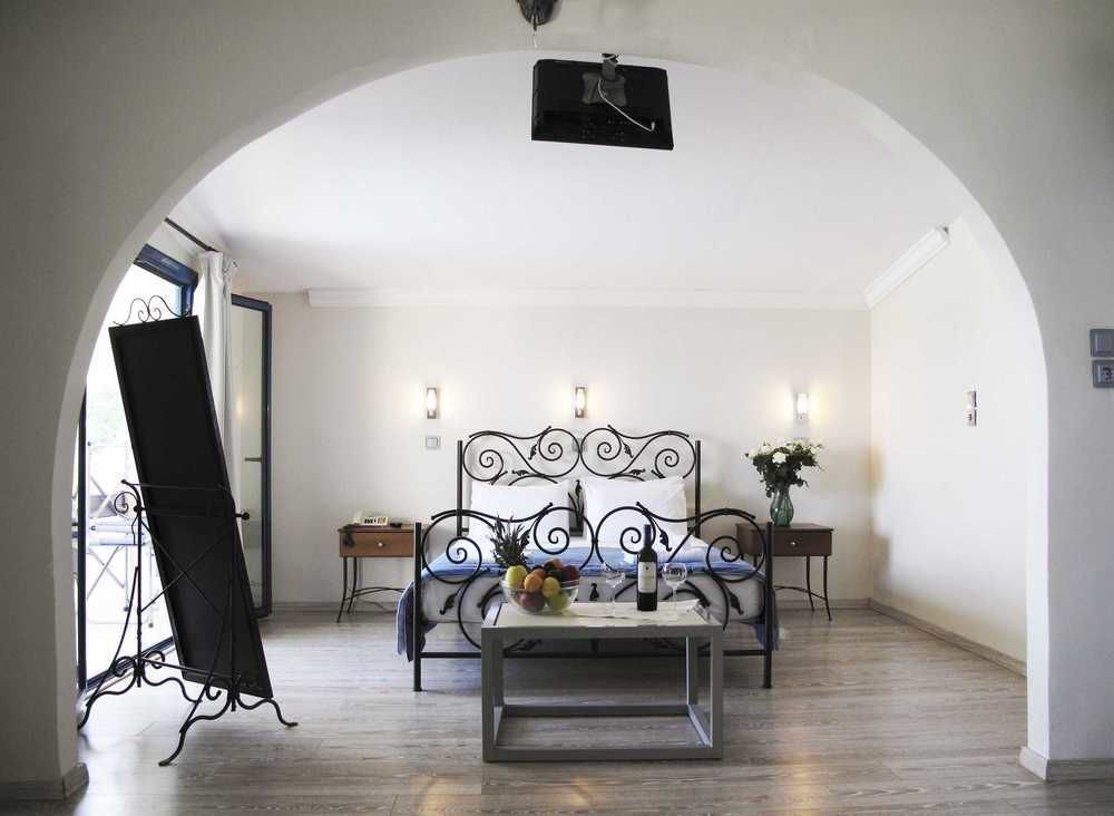 Hotel Azur كريوبيجي المظهر الخارجي الصورة